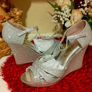 Sexy silver heels size 7